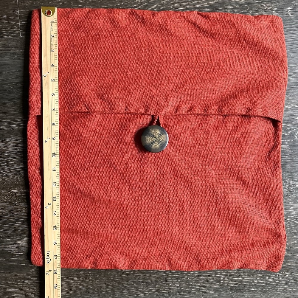 Set Of 2 Pottery Barn Red Rust Linen Cushion Covers‎ 18" Button Boho Farmhouse - Picture 9 of 10